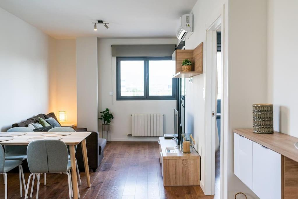 Apartamento Moderno Con Piscina Y Parking Granada
