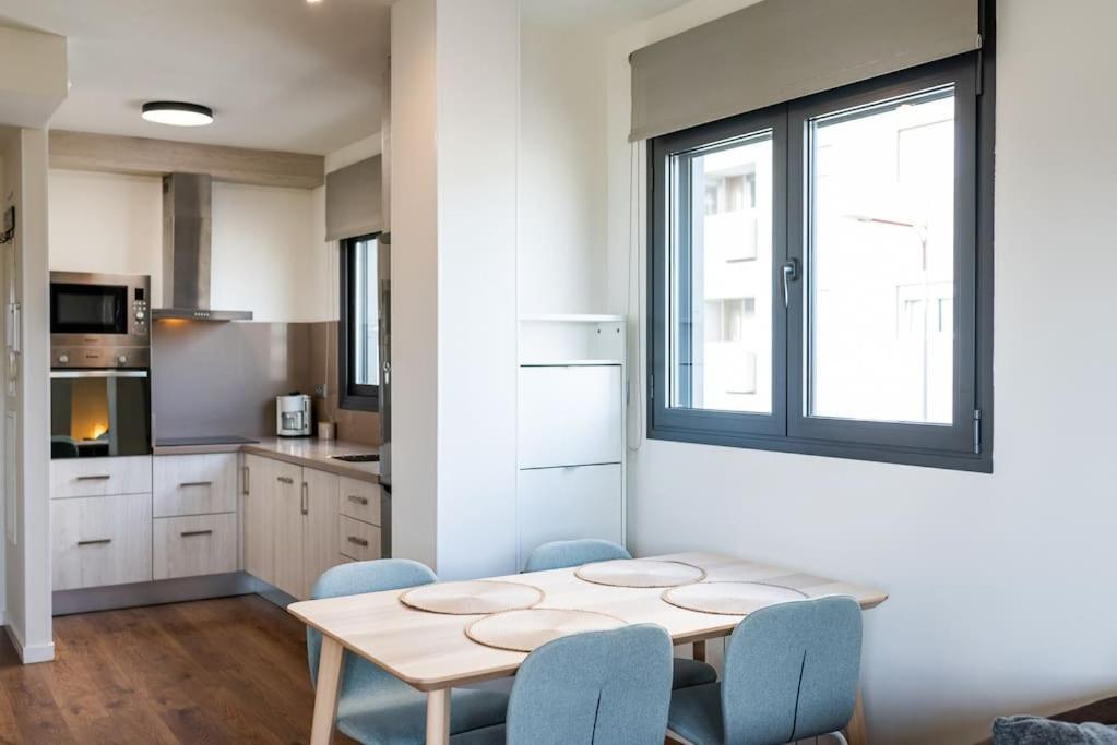 Moderno Con Piscina Y Parking Apartamento Granada