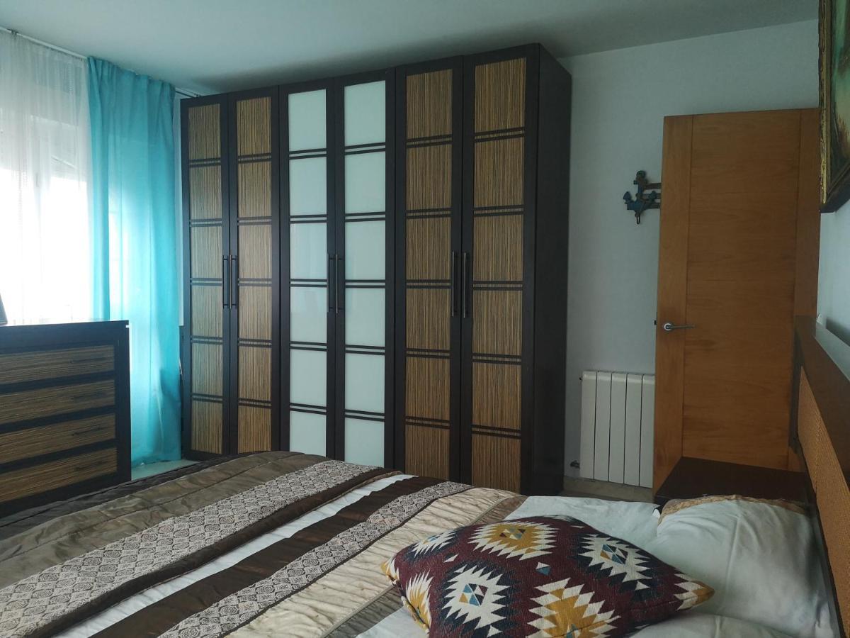 Planta Baja En Chalet Con Encanto Сasa de vacaciones *