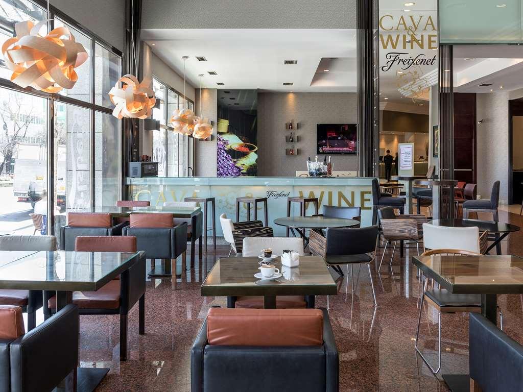 Rafaelhoteles Atocha 4*