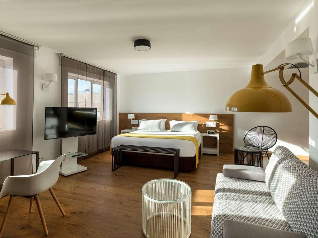 Rafaelhoteles Atocha Hotel 4*