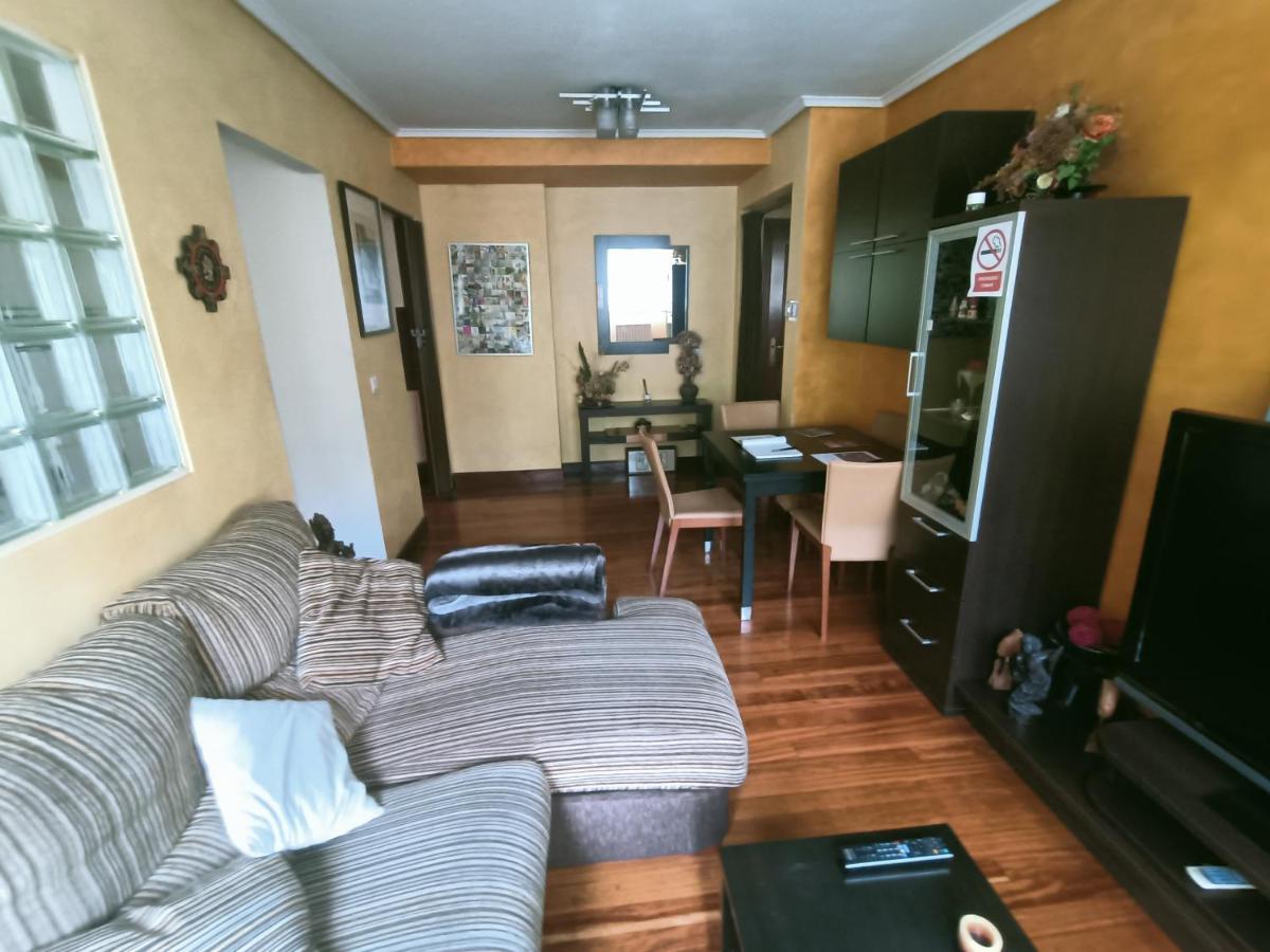 Apartamento Acogedor, Comunicado, Aparcamiento Gratis En L Calle