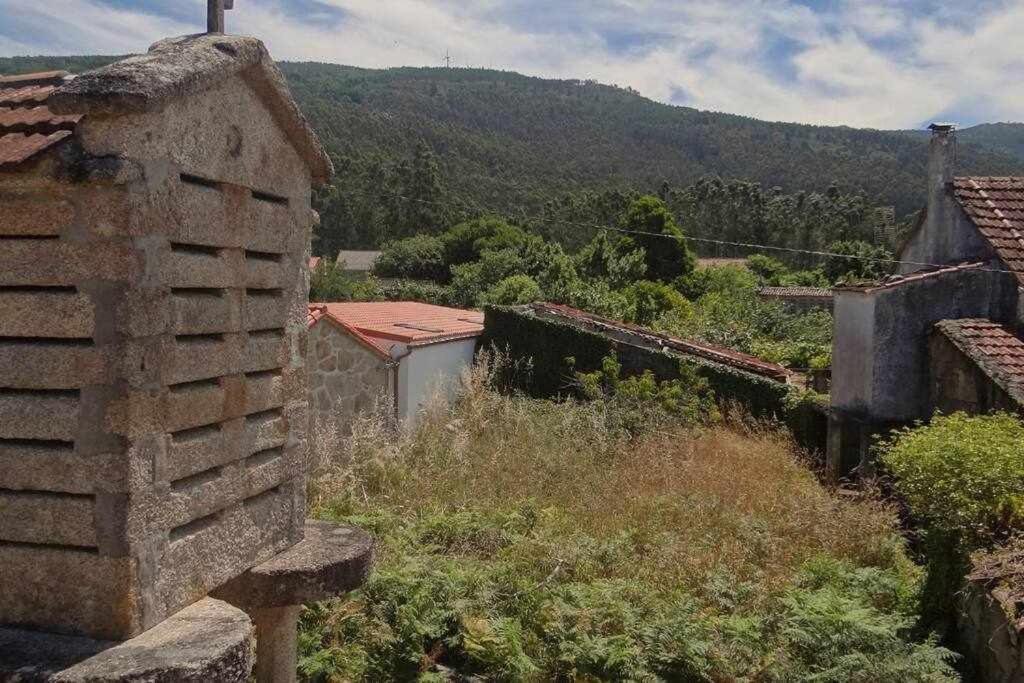 Holiday home Cuberto Darriba Casa Restaurada En Canedo