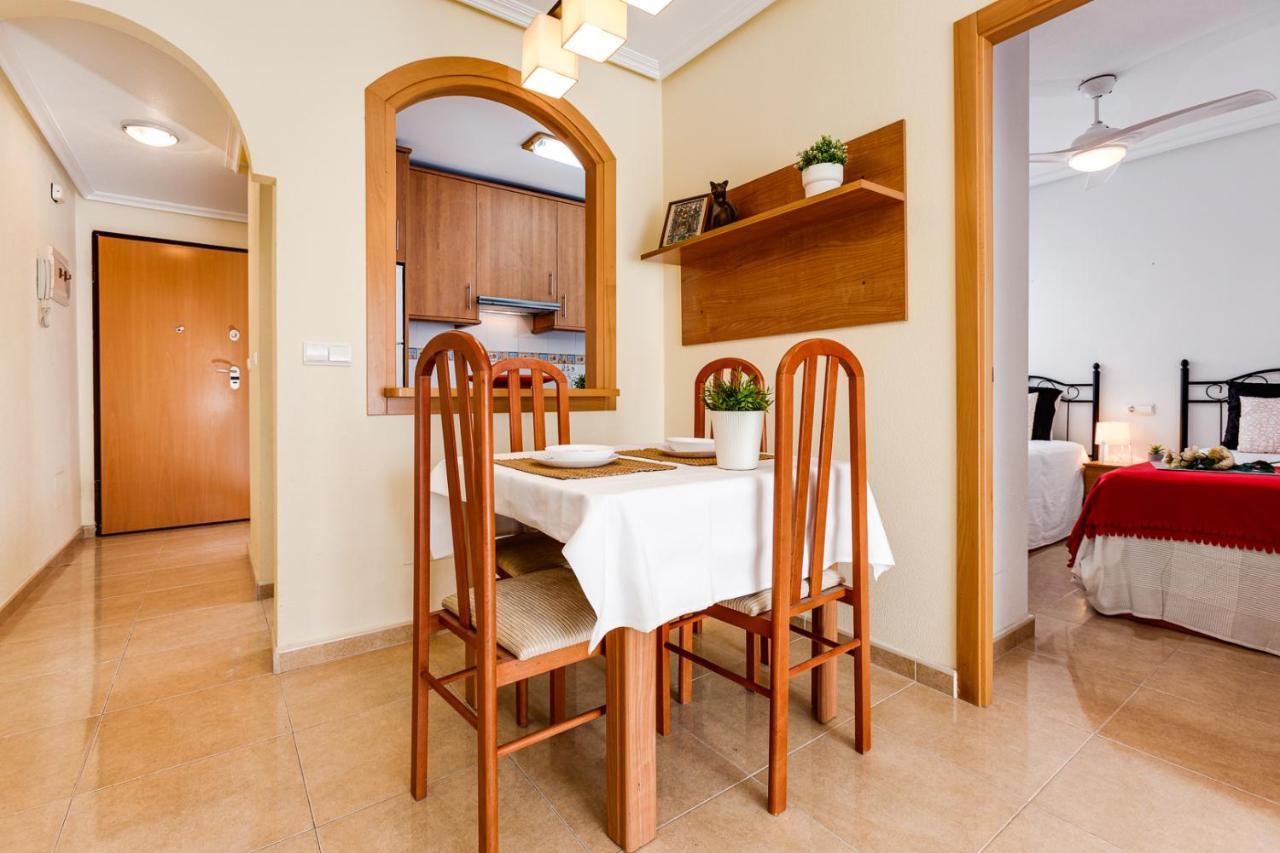 Sunny Casita, Torrevieja, Modern 2 Bed Floor Apartment
