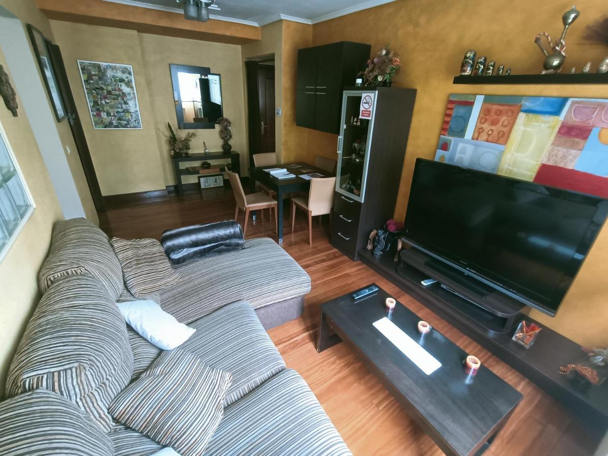 Acogedor, Comunicado, Aparcamiento Gratis En L Calle