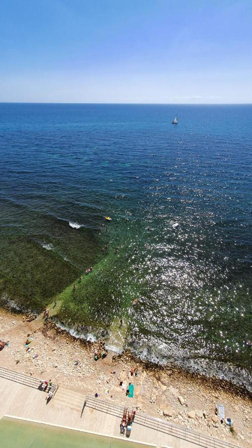 Apartamento Sobre Olas Del Mar
