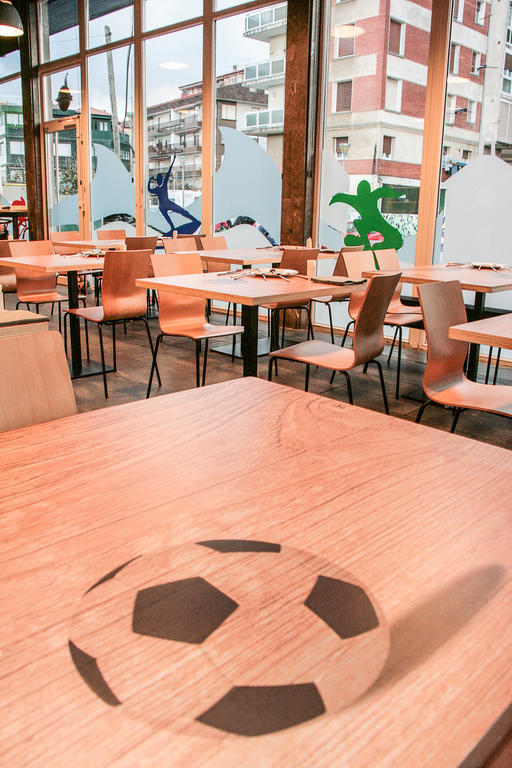 Hostel & Sports Cafe Mundaka