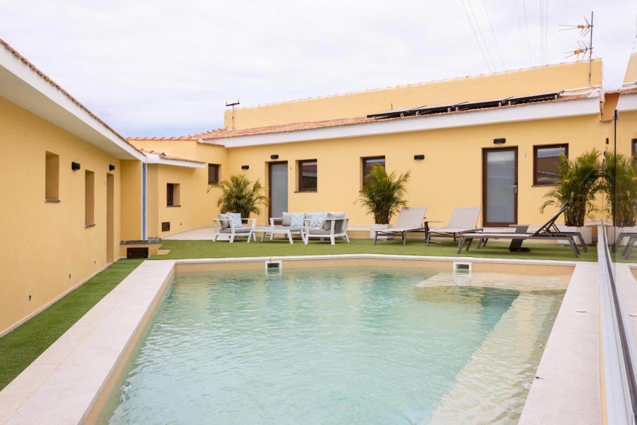 Wonderful Vacation And Pool
