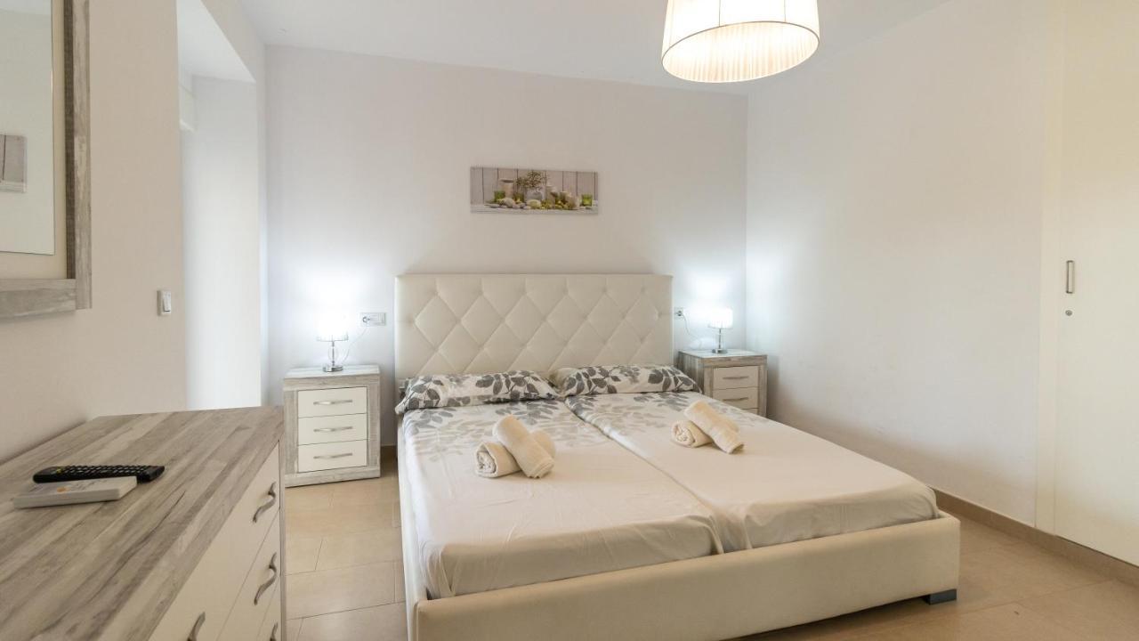 Modern 2 Bedroom 100 M From The Javea