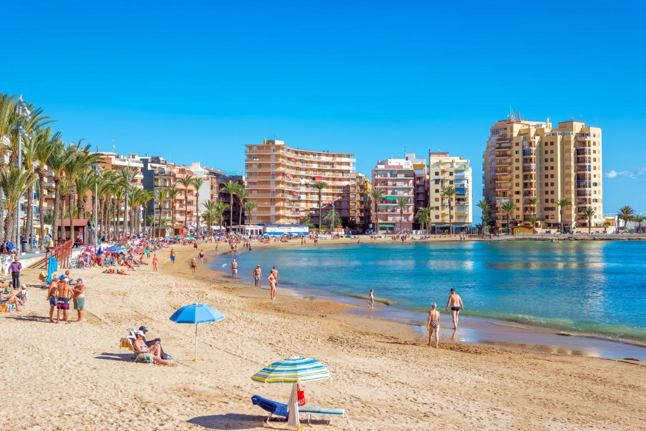 Apartment Sunny Casita, Torrevieja, Modern 2 Bed Floor *