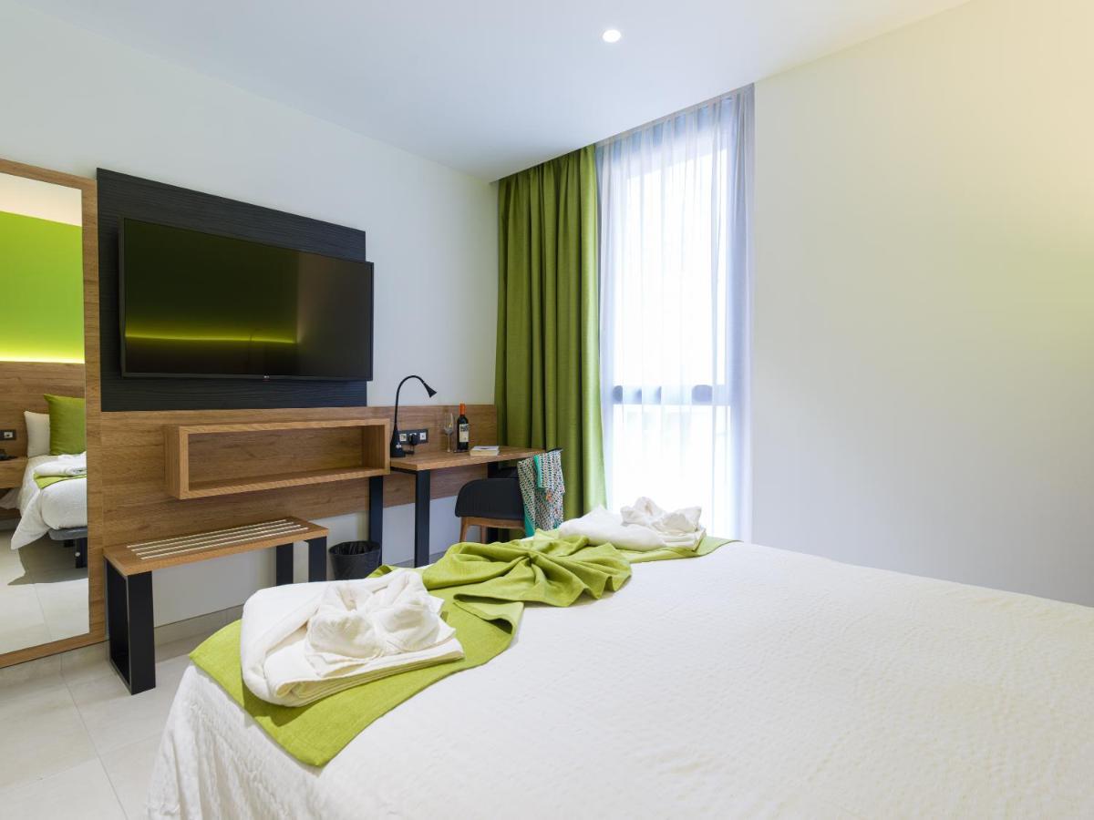 Hotel Mg Poniente
