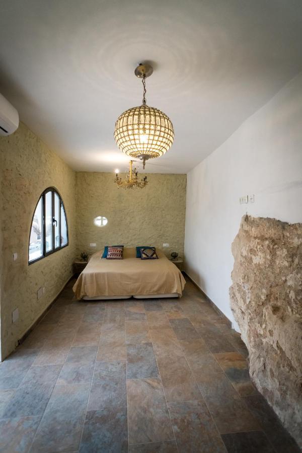 Del Mundo Bed & Breakfast *