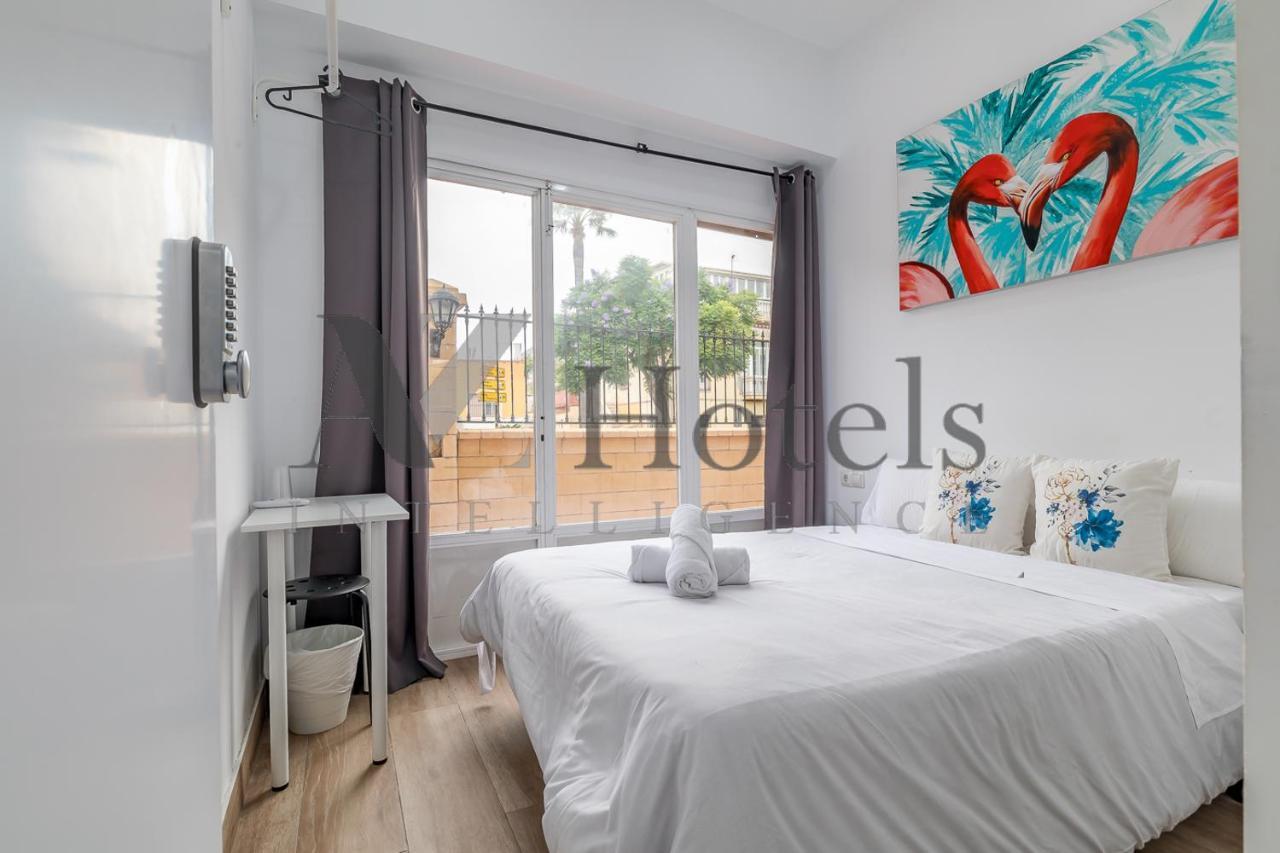 Ayz Elcano - Auto Check-in Guest house
