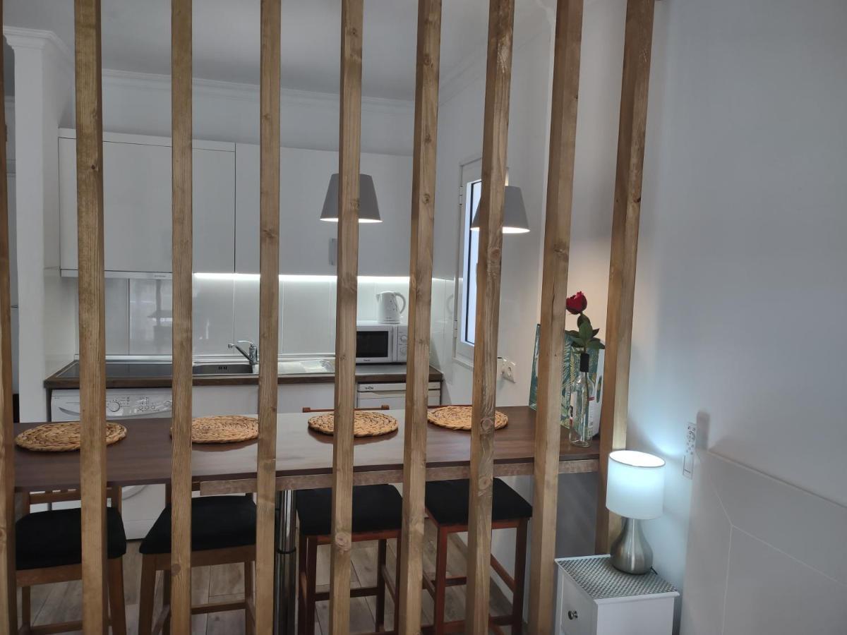 Puerto Banus Beachfront Retreat: Terrace, Pool & Tennis