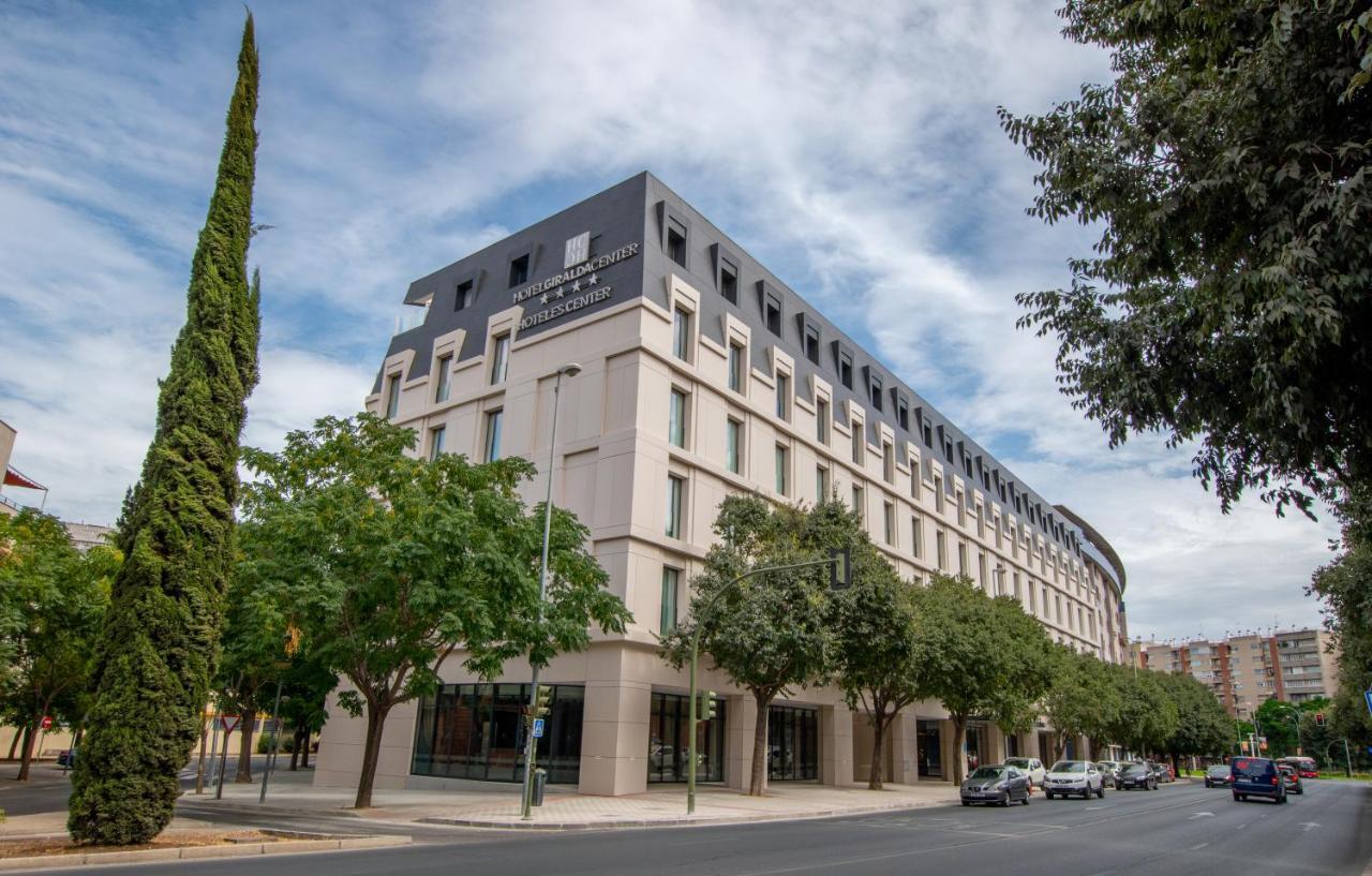 Giralda Center Hotel 4*