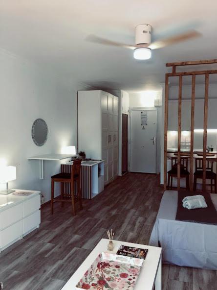 Apartment Puerto Banus Beachfront Retreat: Terrace, Pool & Tennis *