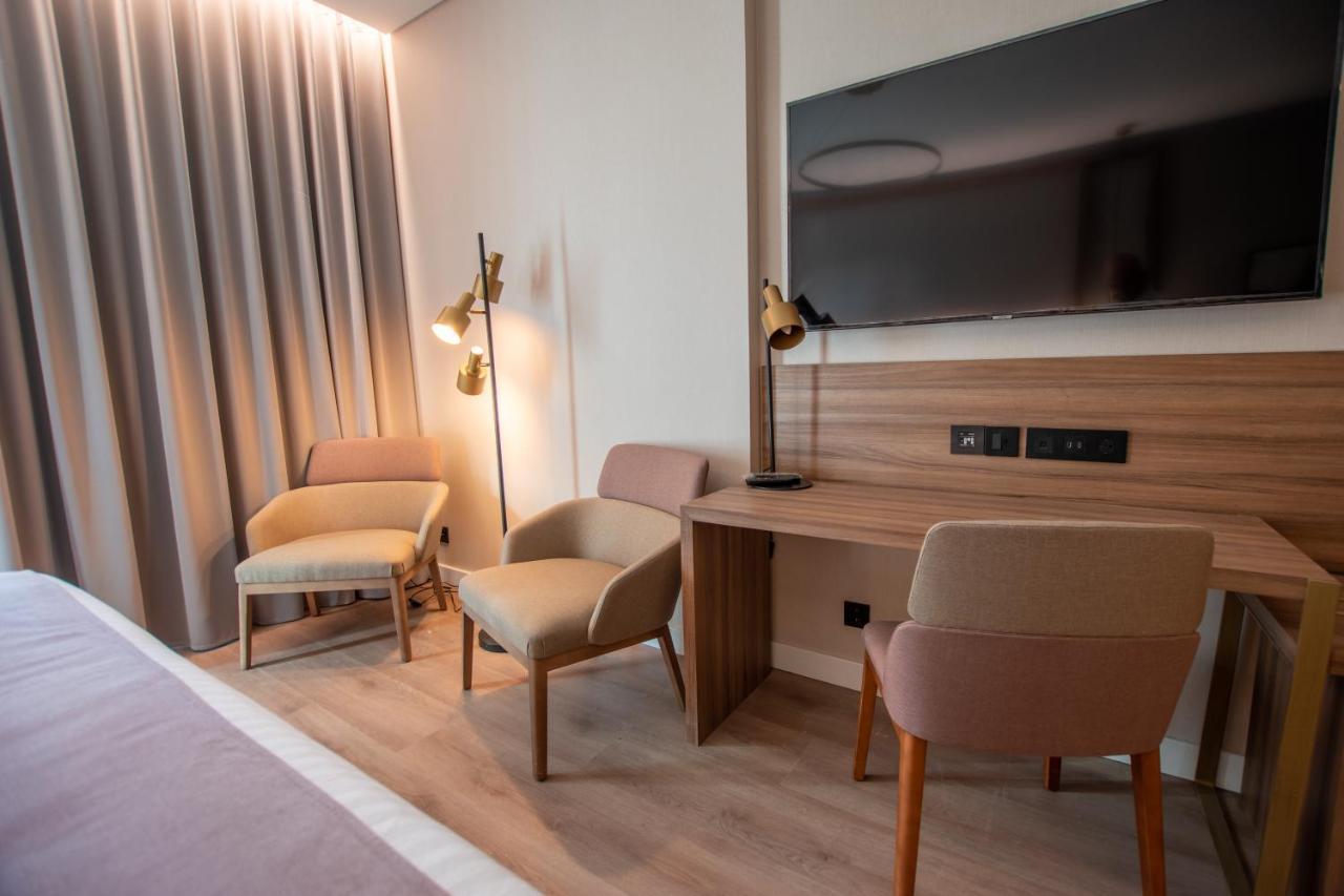 Giralda Center 4* Sevilla