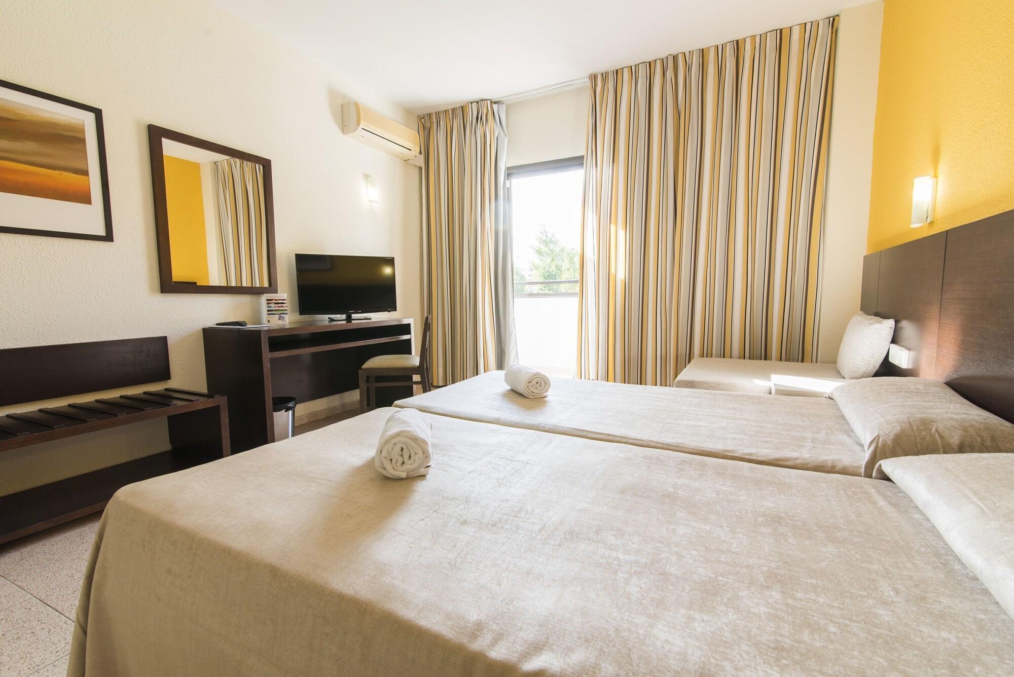 Azuline Mar Amantis&ii 3* San Antonio Abad
