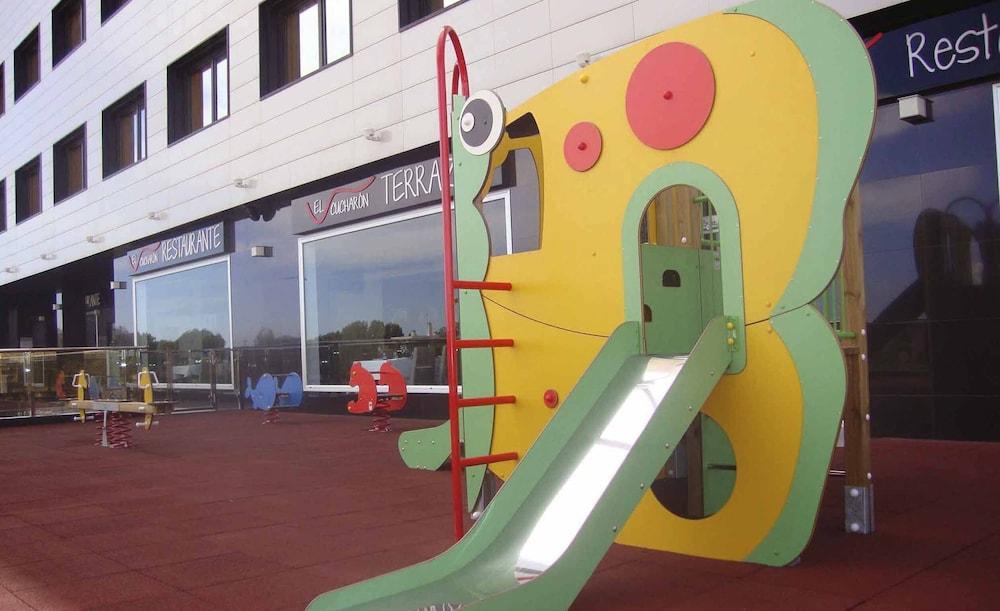 Dna Monse & Golf Hotel