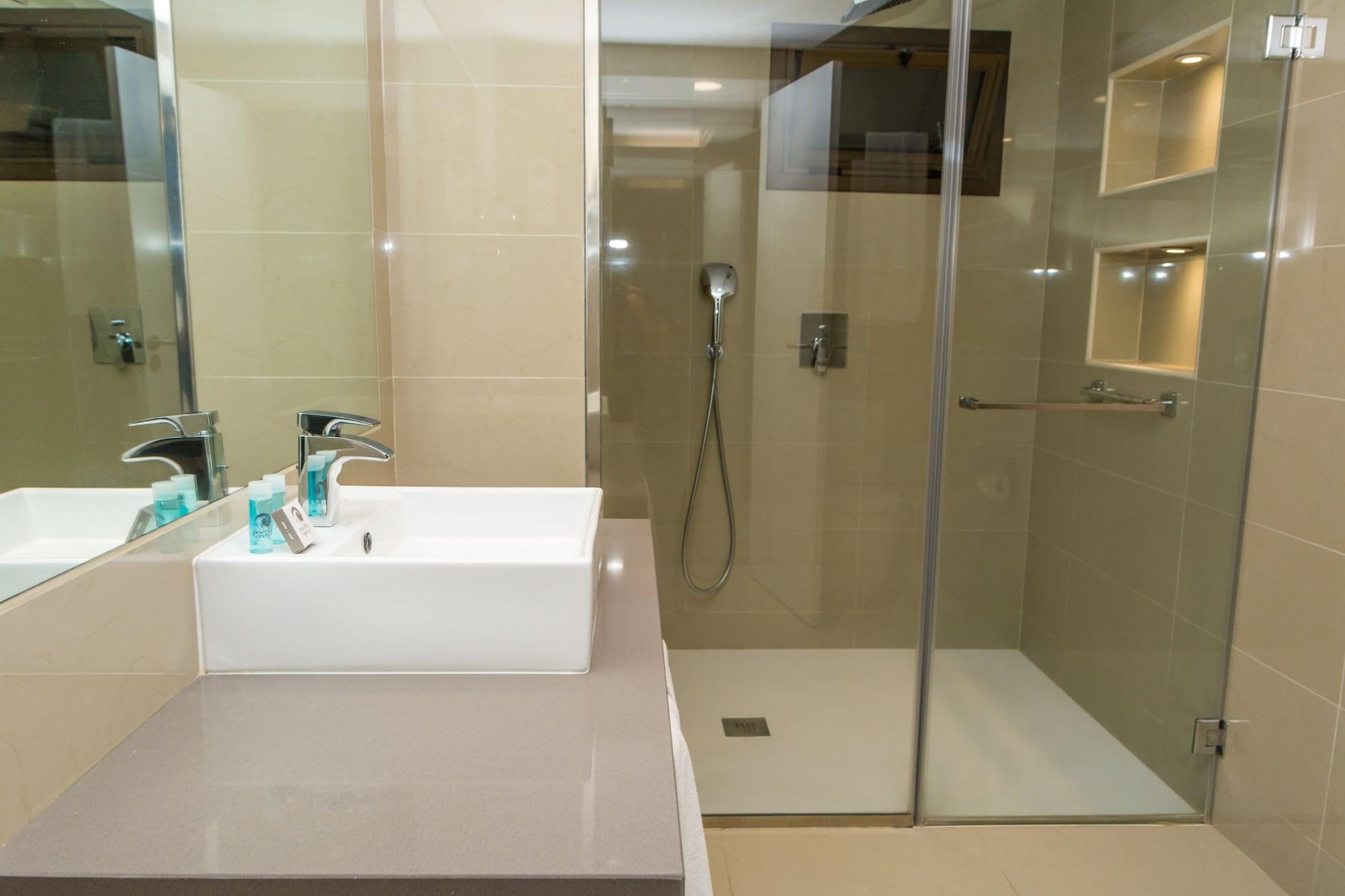 Hotel Perla Gris 3*