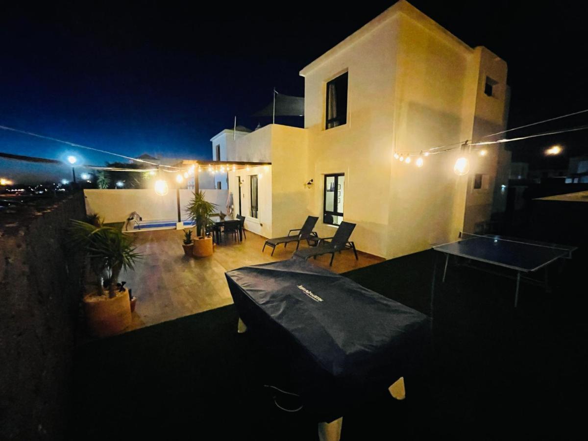 Oliral Villa *