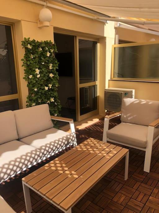 Modern Beachside Apartamento