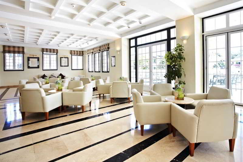 Grupotel Club Menorca Aparthotel 3*