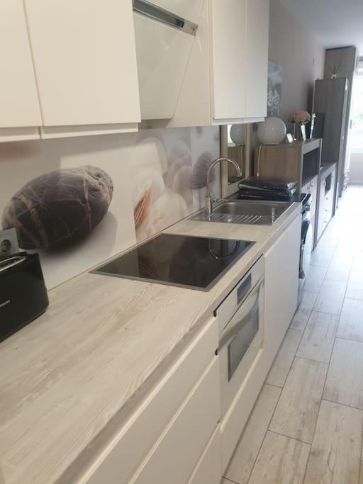 Apartamento Precioso Estudio Con Piscina A 200m Del Mar Marbella