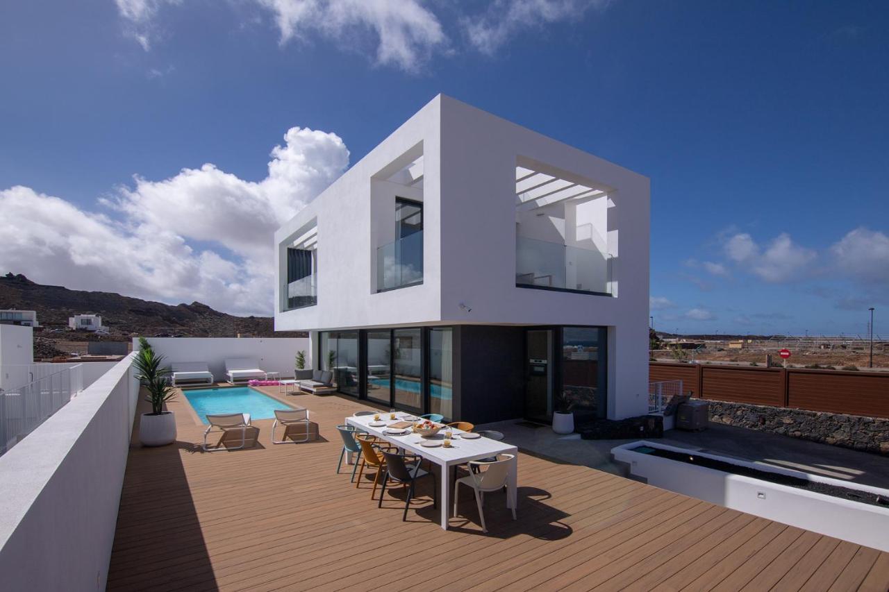 Yolo Norte Private Pool By Holidays Сasa de vacaciones *