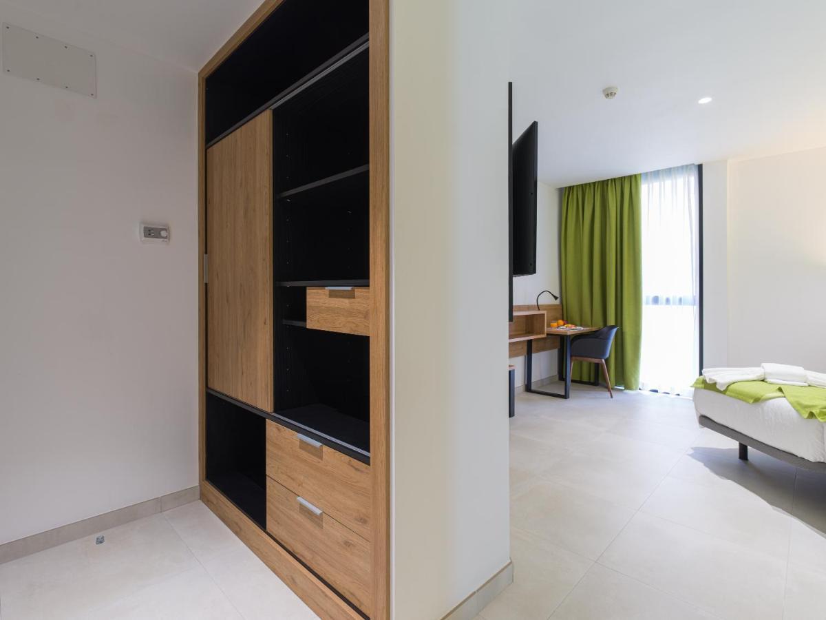 Hotel Mg Poniente 3*