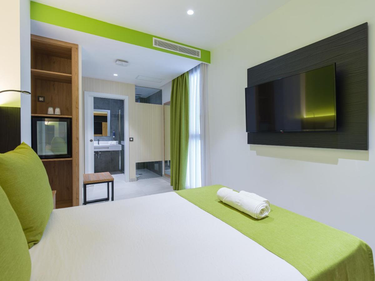 Hotel Mg Poniente
