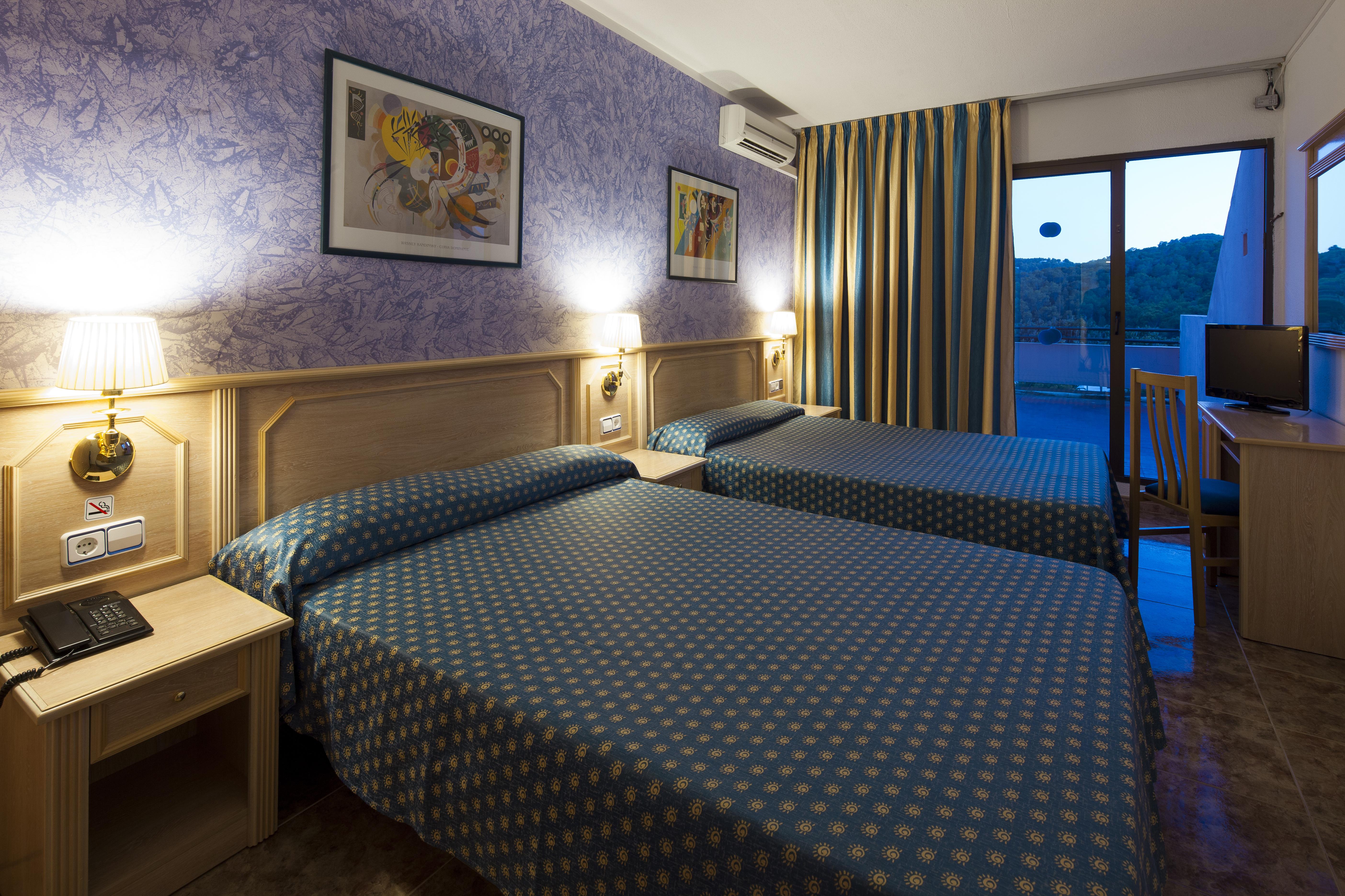 Cala San Miguel Ibiza, Curio Collection By Hilton, Adults Only Hotel Port de Sant Miguel