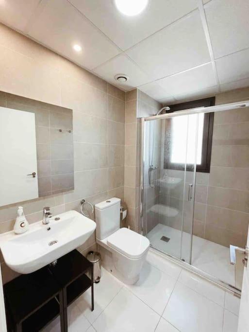 Apartamento New Groundfloor Apt. Arenales del Sol