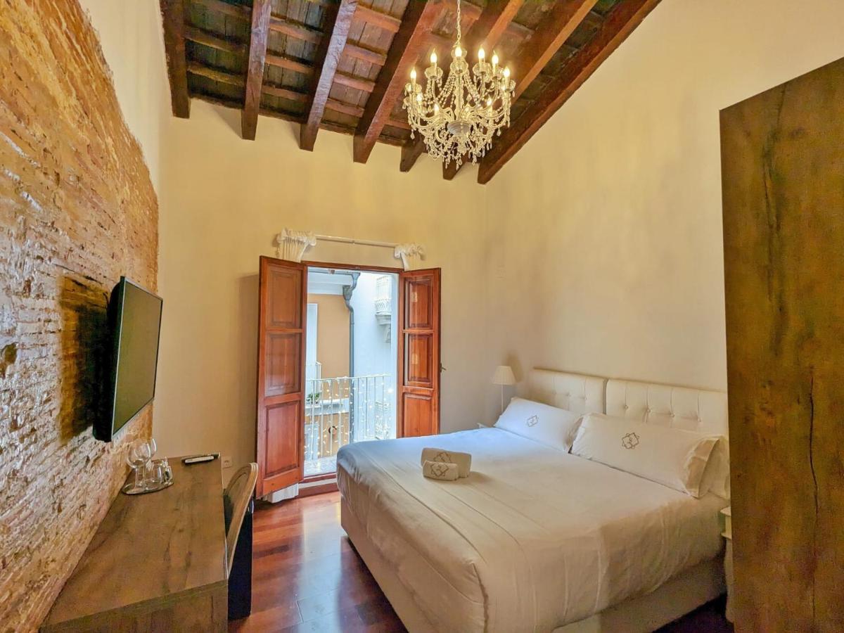 Catalina Hotel 4*