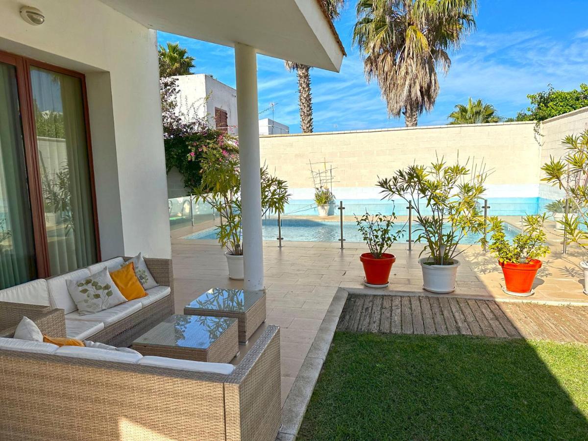 Villa Pinares De Monaco En Roche, Conil, Cadiz