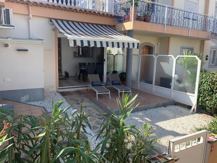 Schoenes Ferienbungalow In Altos Torrevieja