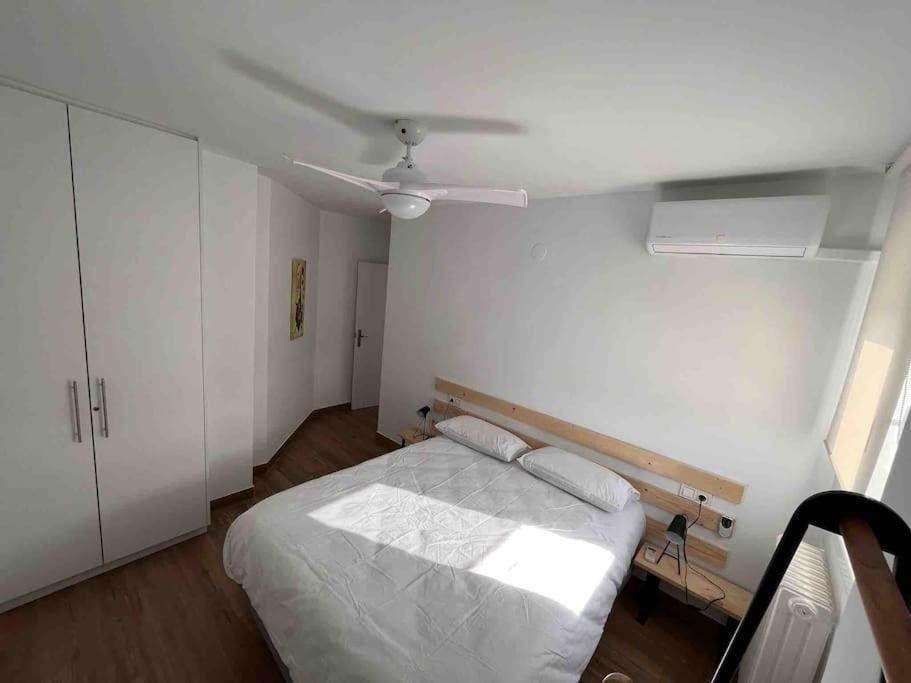 En Apartment *