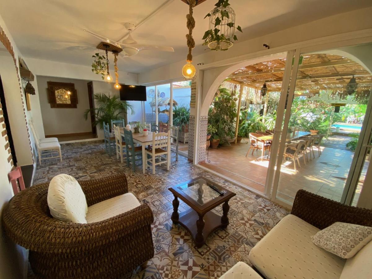 Paradise 1917 - Adults Only 2* Altea