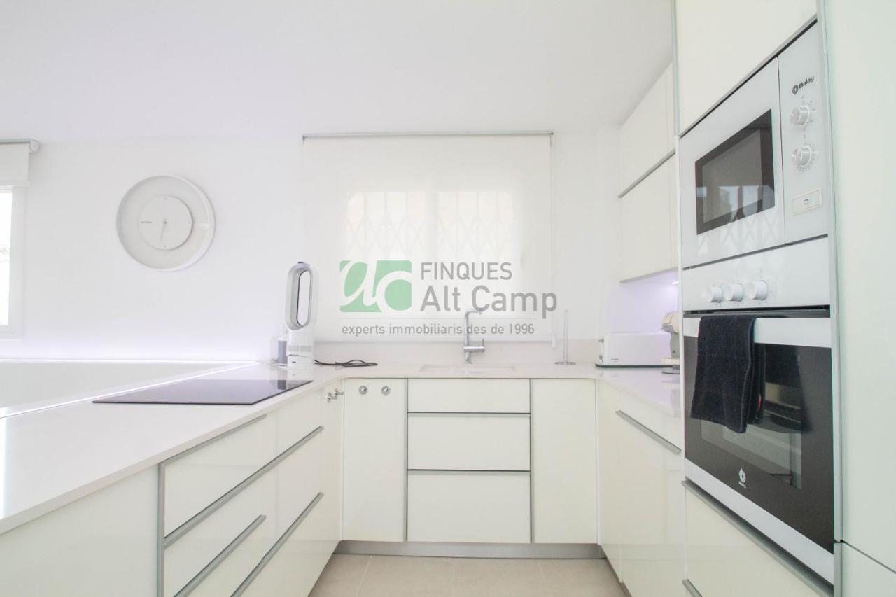 Piso Alto Standing En Segur De Apartment