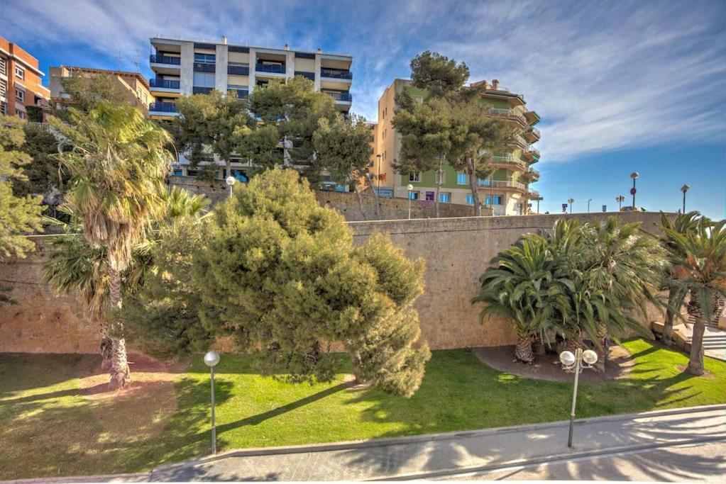 Piso Centrico En La Playa Junto La Rambla * Tarragona