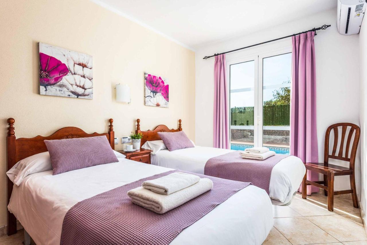 Elena Cala'N Blanes (Menorca)