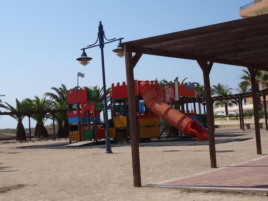 ático-duplex En Urb. Peñismar En 1ª Línea De Playa Apartamento *