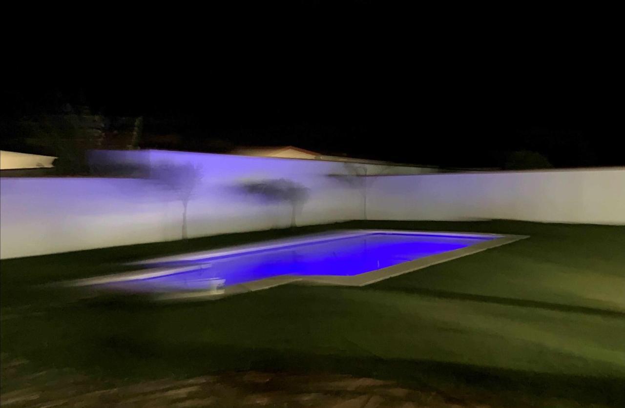 Casitas De La Barrosa Con Jardin Y Piscina Holiday home Chiclana de la Frontera