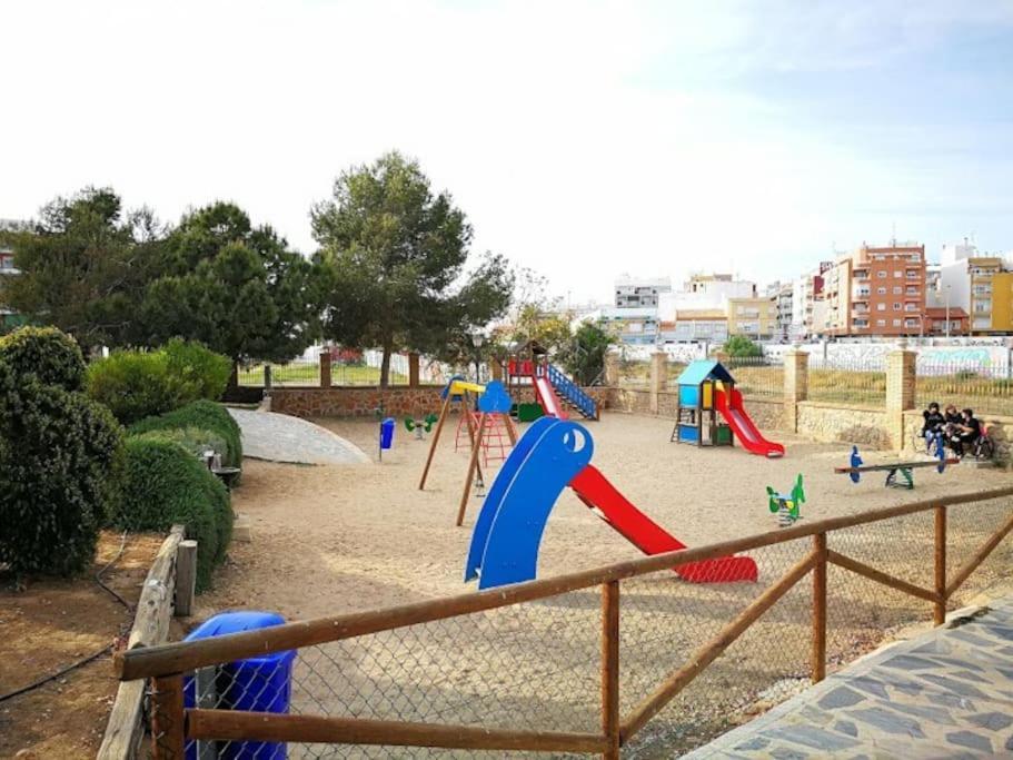 Beautiful With Patio Apartamento Torrevieja