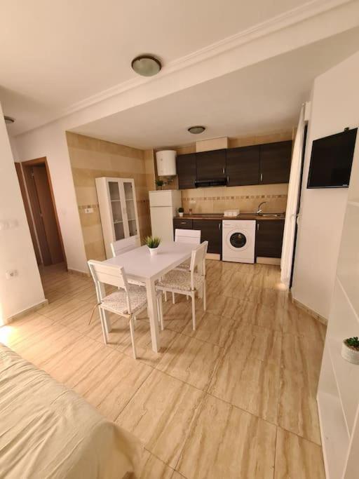 Beautiful With Patio * Torrevieja