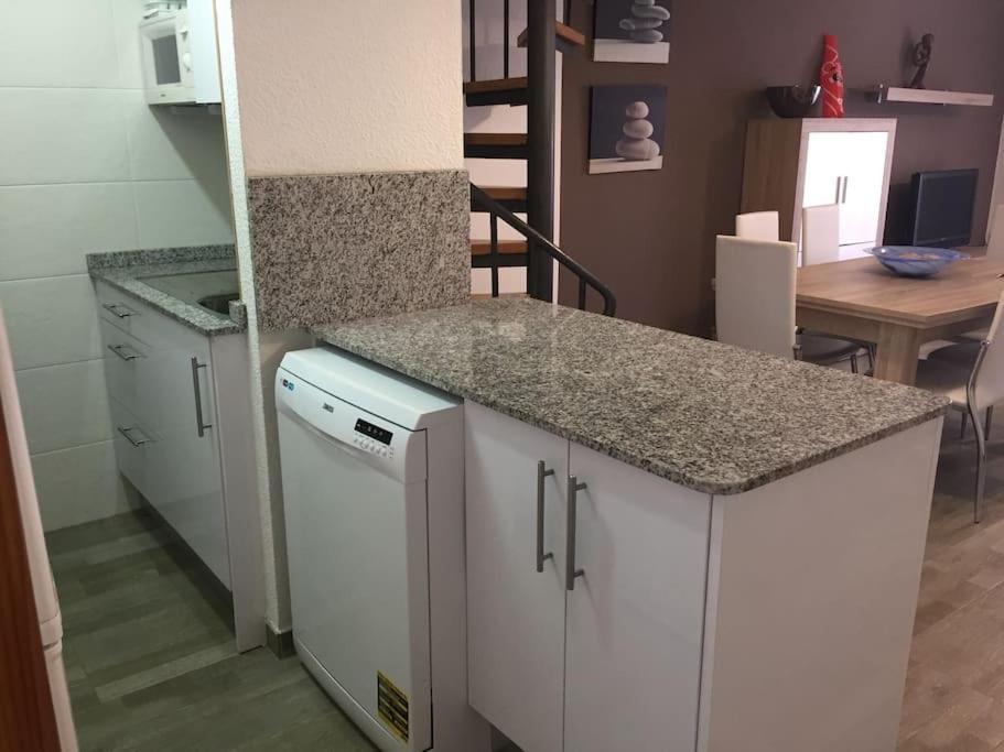 ático-duplex En Urb. Peñismar En 1ª Línea De Playa Peñíscola