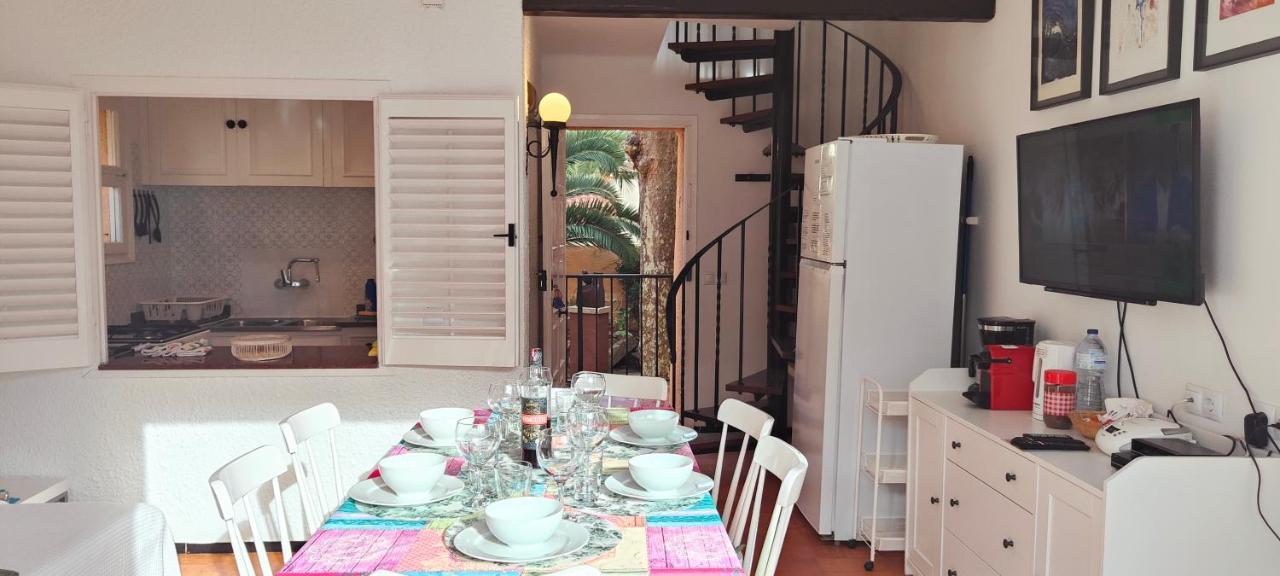 Casa Con Jardín A 25 Metros De La Playa. La T.