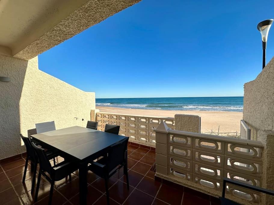 Breathtaking Beachfront House Sueca