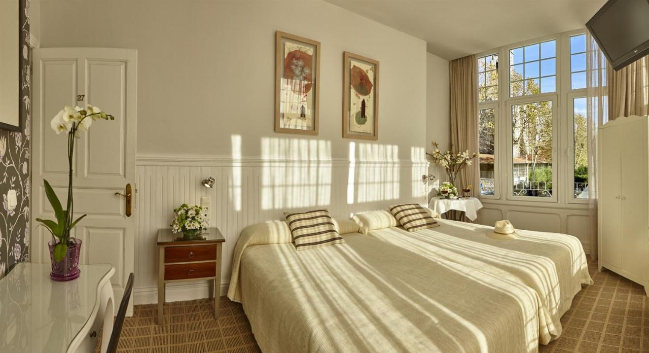 Hotel Atalaya 2*