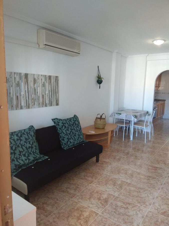 He Mikelmar Apartment *